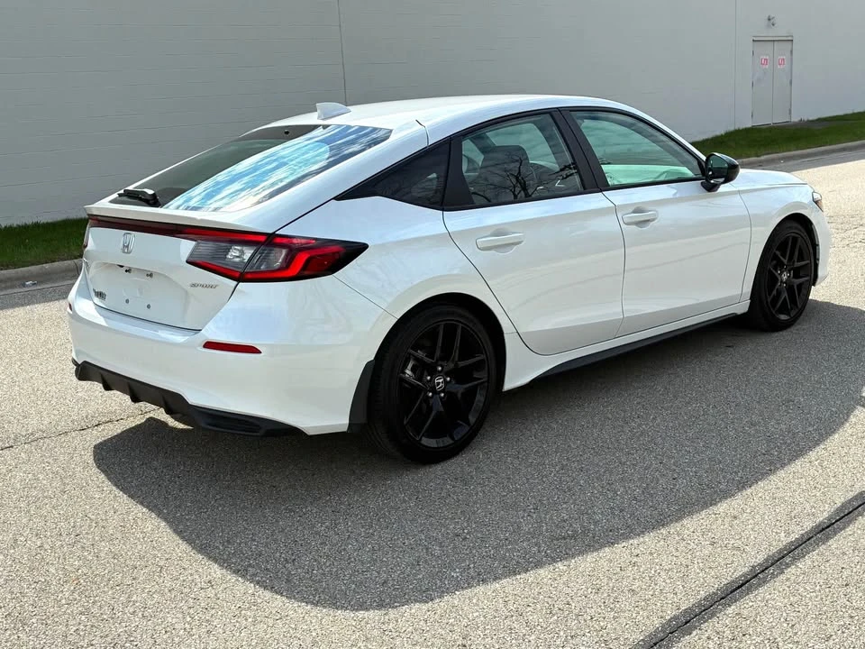 2025 Honda Civic 11th Gen - Image 4 of 19