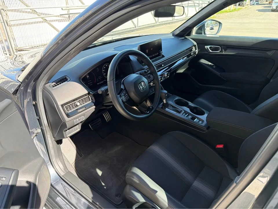 2025 Honda Civic 11th Gen - Image 5 of 12