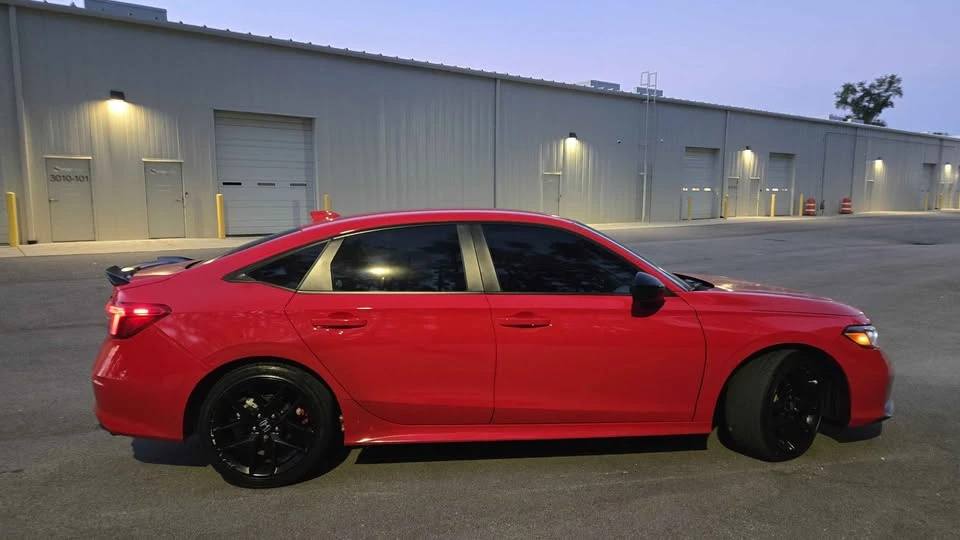 2025 Honda Civic 11th Gen - Image 7 of 15