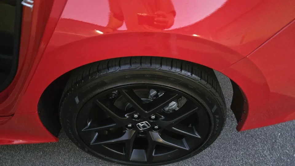 2025 Honda Civic 11th Gen - Image 14 of 15