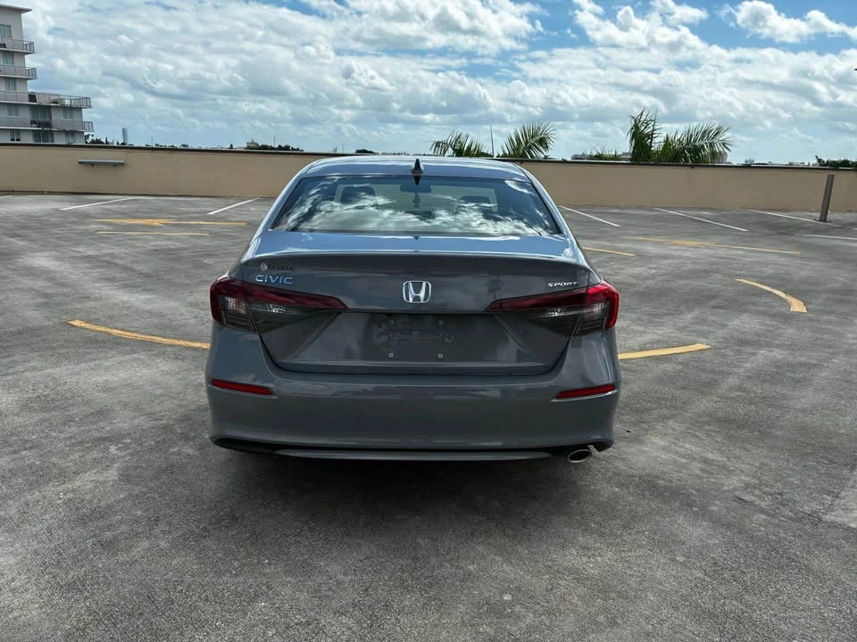 2025 Honda Civic 11th Gen - Image 5 of 9