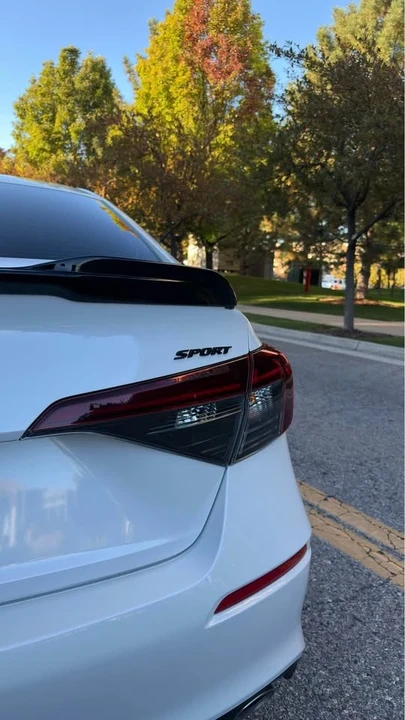 2025 Honda Civic 11th Gen - Image 7 of 20