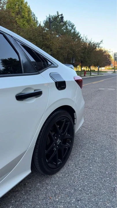 2025 Honda Civic 11th Gen - Image 19 of 20