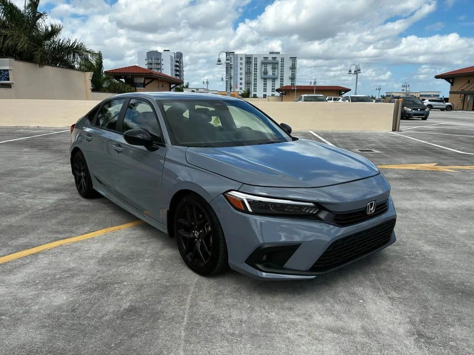 2025 Honda Civic 11th Gen - Image 3 of 9