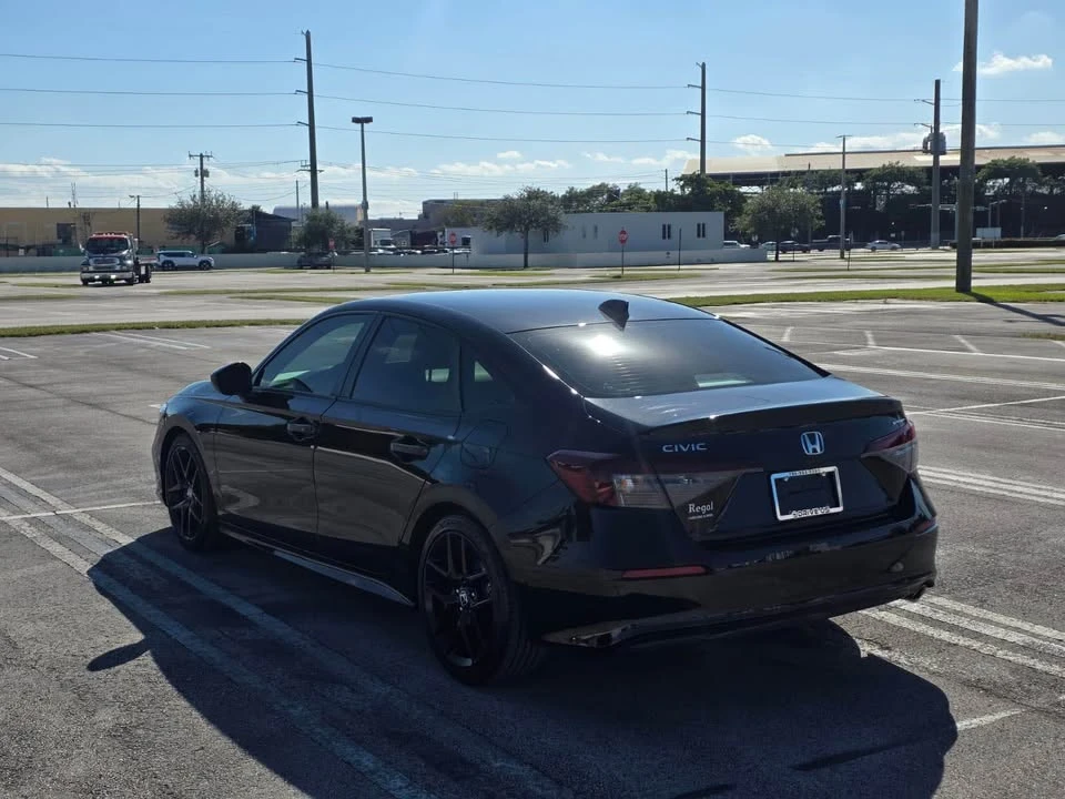 2025 Honda Civic 11th Gen - Image 4 of 13