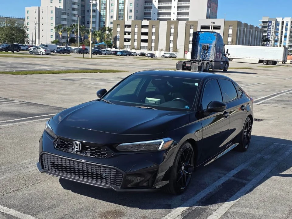 2025 Honda Civic 11th Gen - Image 2 of 13