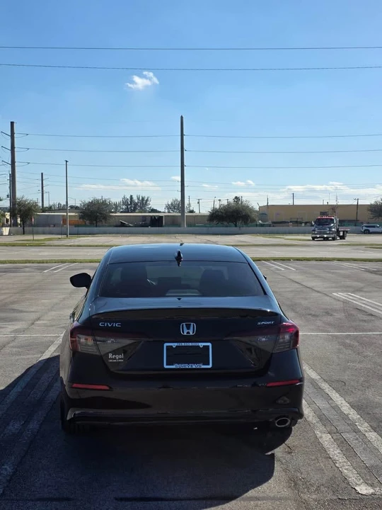2025 Honda Civic 11th Gen - Image 5 of 13