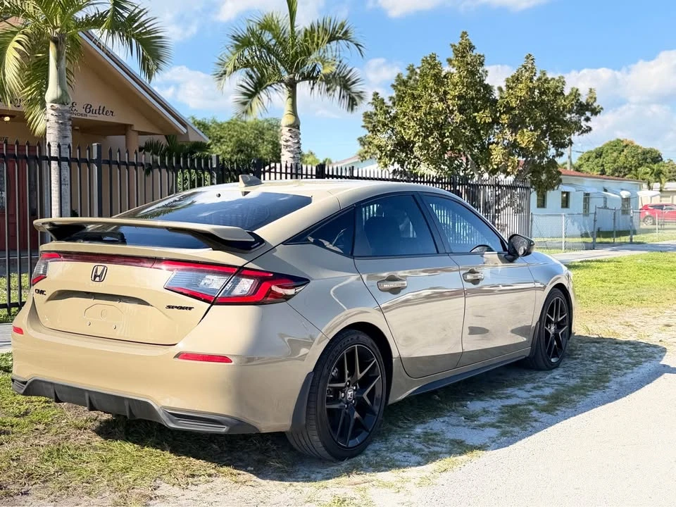 2025 Honda Civic 11th Gen - Image 7 of 13