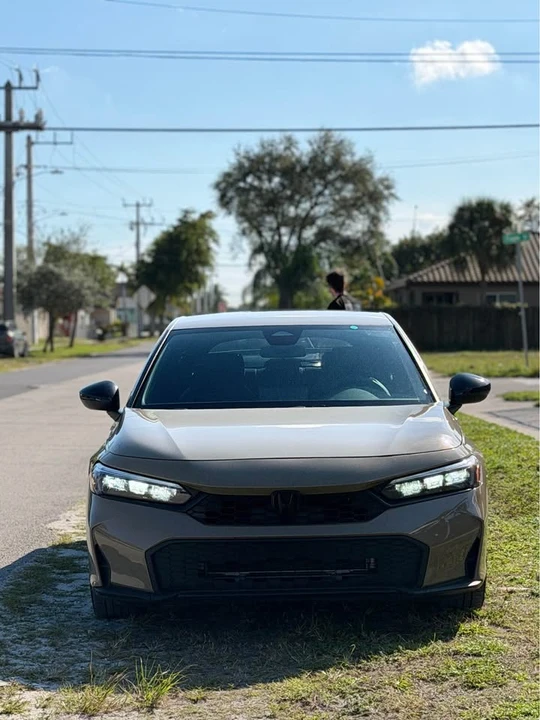 2025 Honda Civic 11th Gen - Image 2 of 13