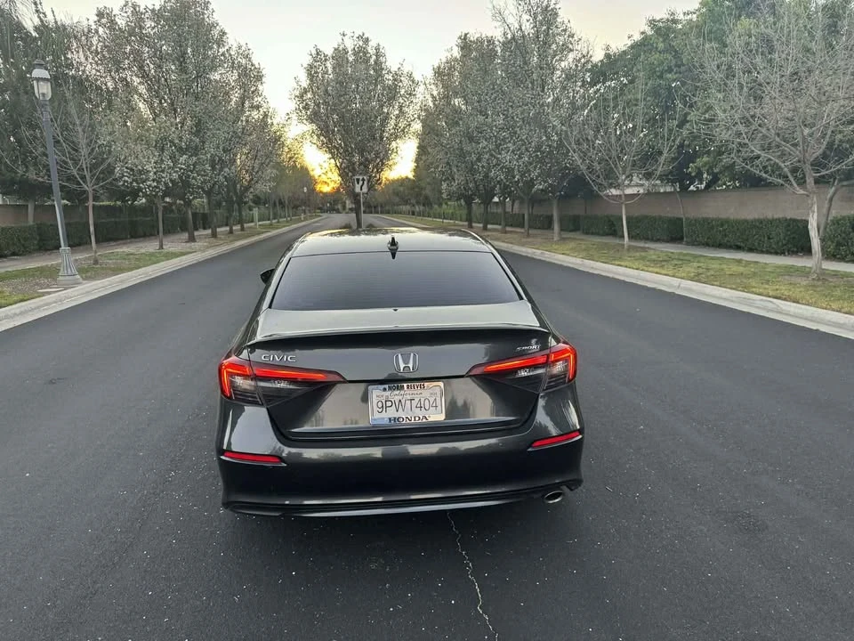 2025 Honda Civic 11th Gen - Image 5 of 15