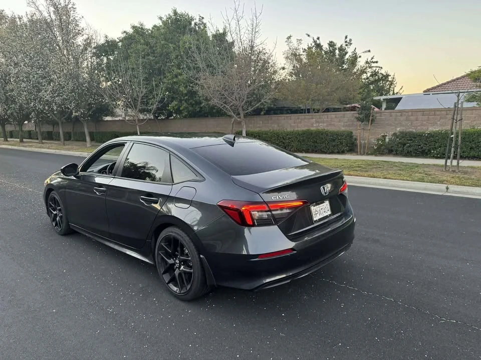 2025 Honda Civic 11th Gen - Image 6 of 15
