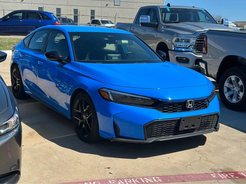 2025 Honda Civic 11th Gen - Image 3 of 10
