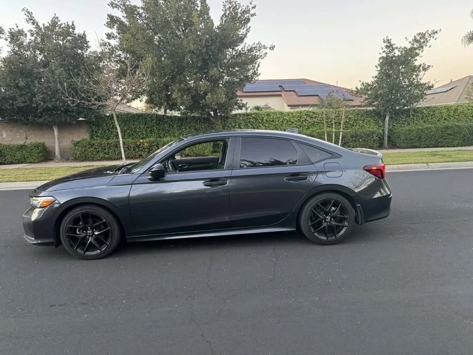 2025 Honda Civic 11th Gen - Image 7 of 15