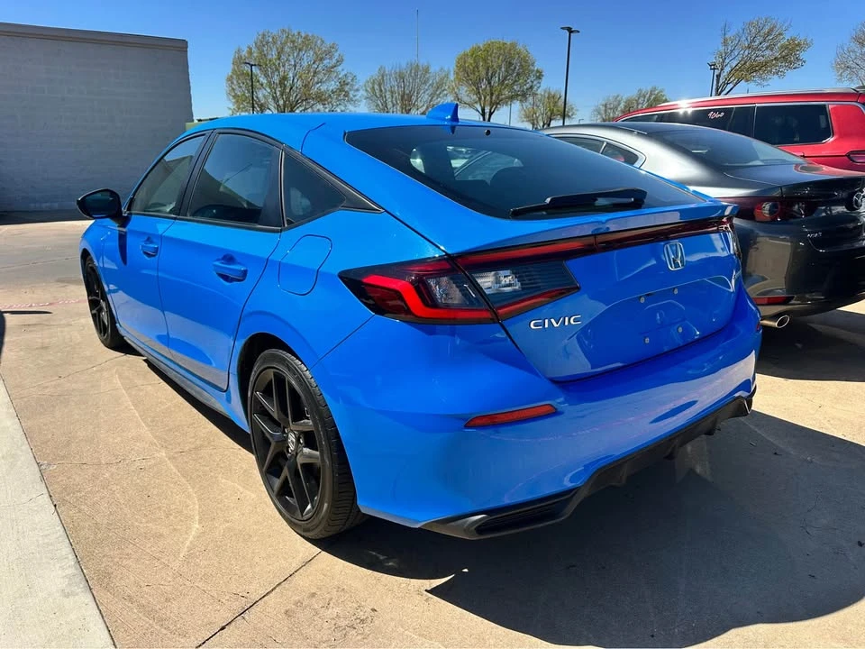 2025 Honda Civic 11th Gen - Image 7 of 10