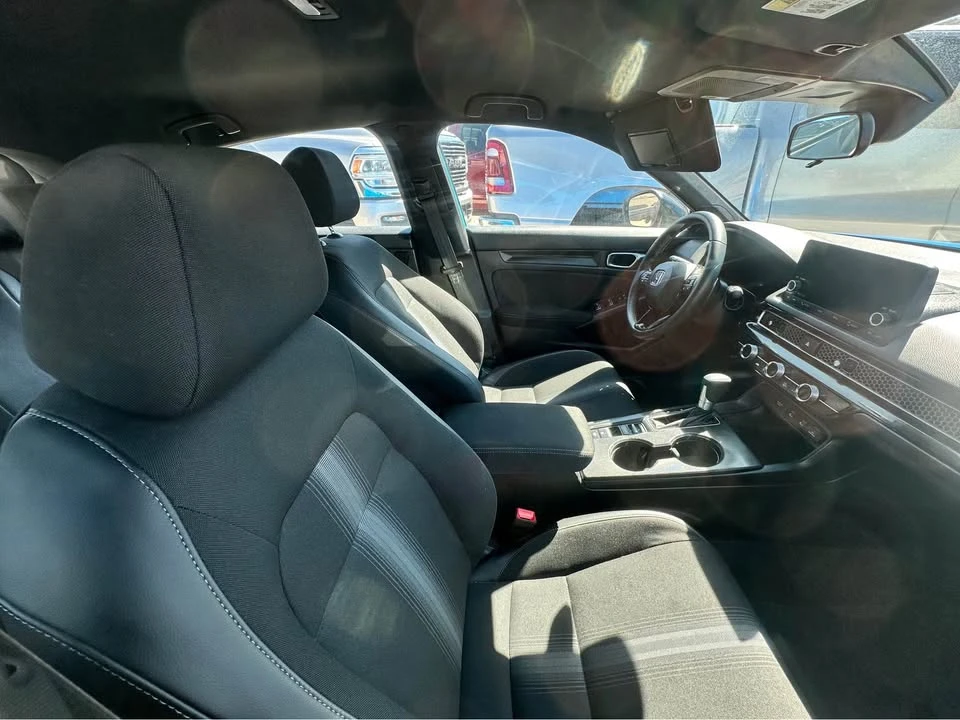 2025 Honda Civic 11th Gen - Image 9 of 10