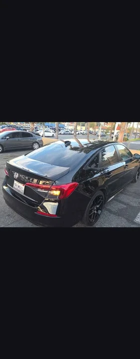 2025 Honda Civic 11th Gen - Image 7 of 13