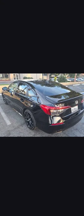 2025 Honda Civic 11th Gen - Image 8 of 13
