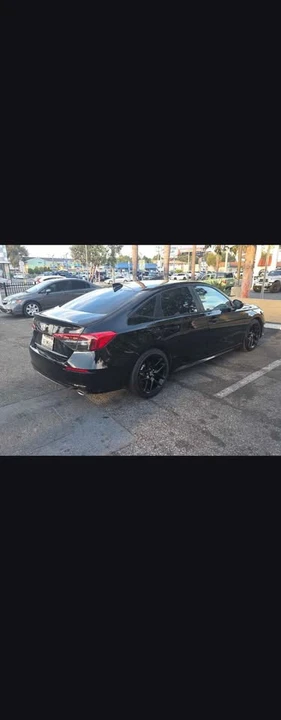 2025 Honda Civic 11th Gen - Image 5 of 13