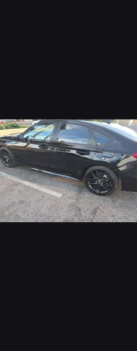 2025 Honda Civic 11th Gen - Image 6 of 13