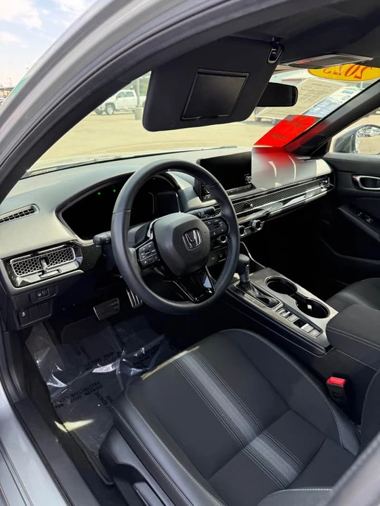 2025 Honda Civic 11th Gen - Image 5 of 7