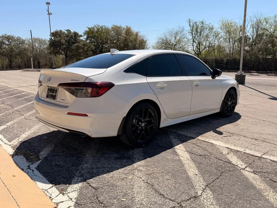 2025 Honda Civic 11th Gen - Image 3 of 13