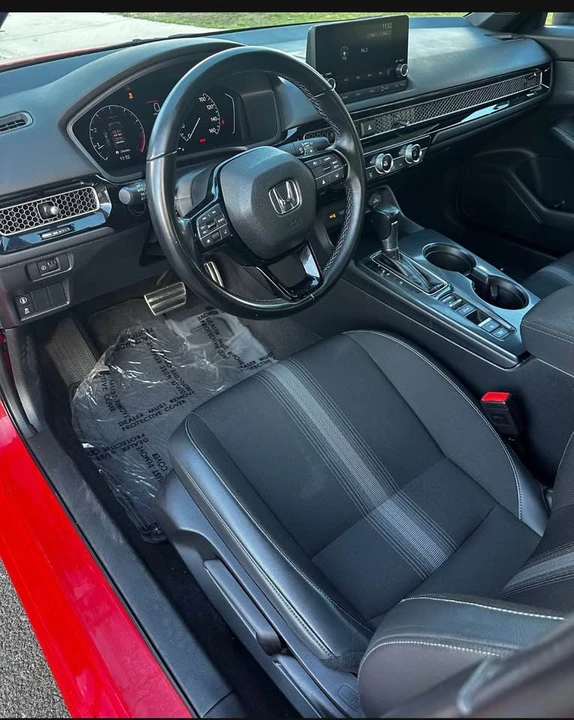2025 Honda Civic 11th Gen - Image 4 of 8