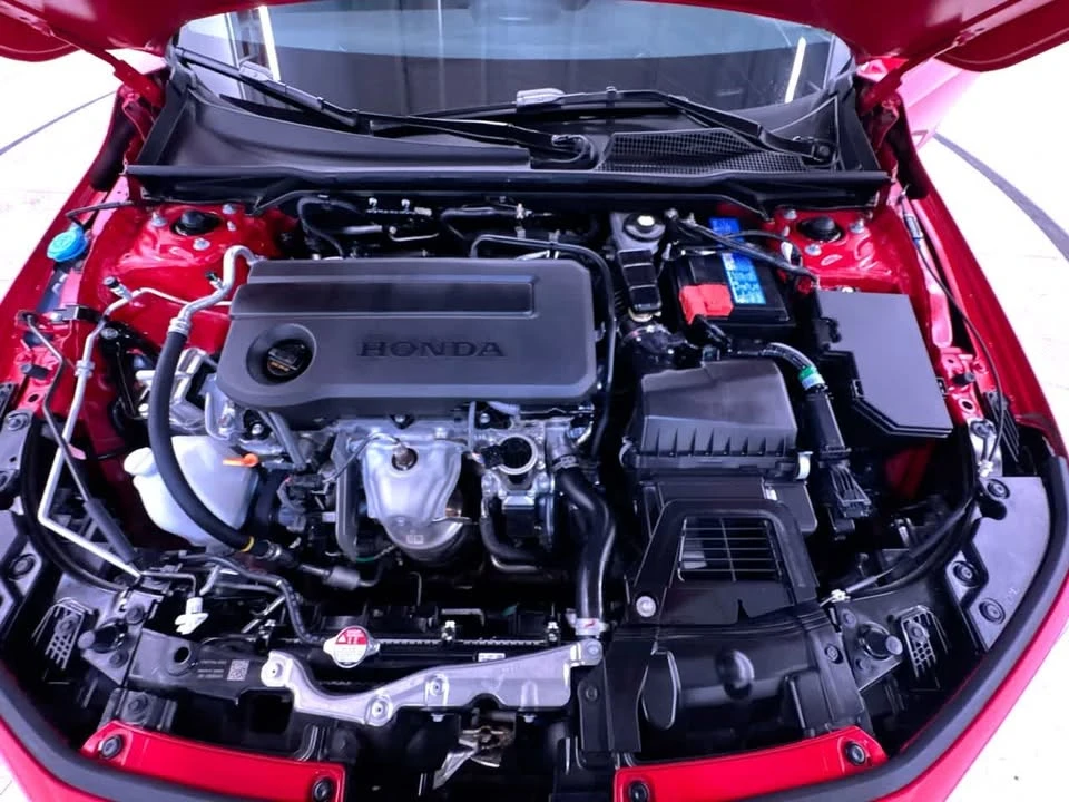 2025 Honda Civic 11th Gen - Image 5 of 9