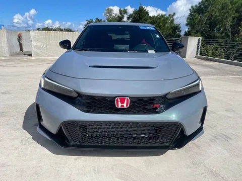 2025 Honda FL5 Civic Type R - Image 2 of 9