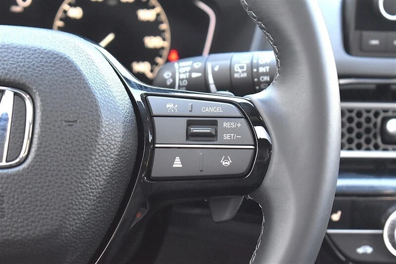 2025 Honda Civic 11th Gen - Image 18 of 20