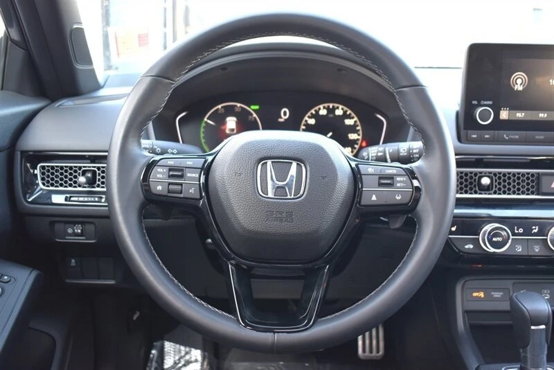 2025 Honda Civic 11th Gen - Image 16 of 20