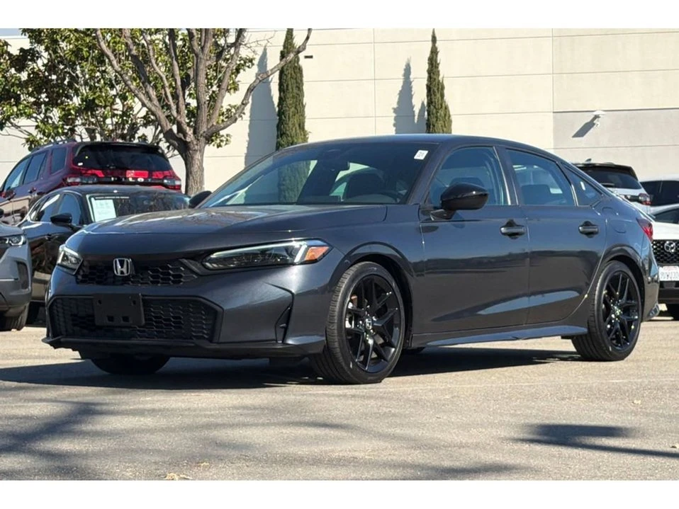 2025 Honda Civic 11th Gen - Image 8 of 10