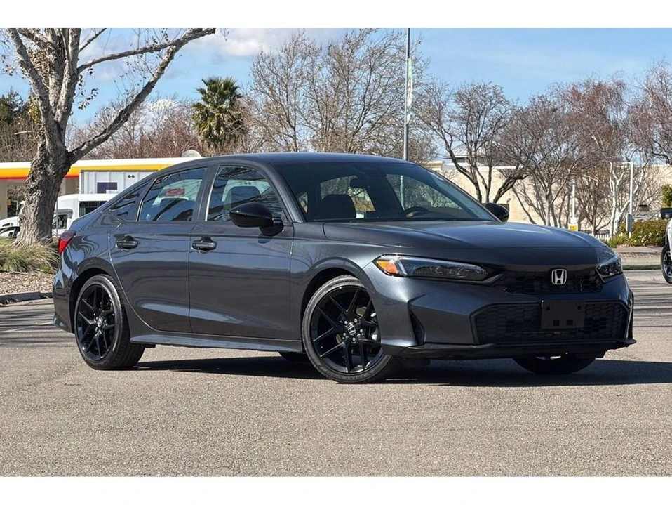 2025 Honda Civic 11th Gen - Image 2 of 10