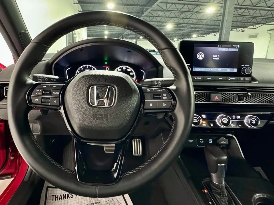 2025 Honda Civic 11th Gen - Image 15 of 20
