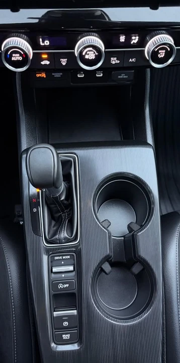 2025 Honda Civic 11th Gen - Image 6 of 20
