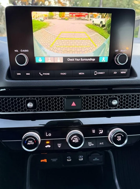2025 Honda Civic 11th Gen - Image 7 of 20