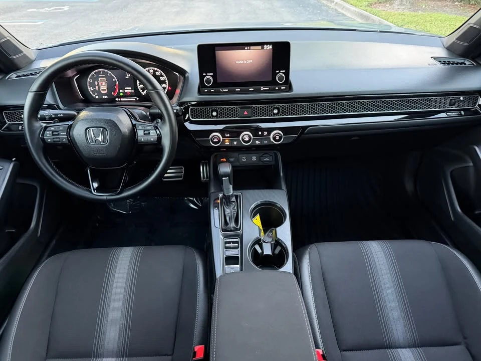 2025 Honda Civic 11th Gen - Image 5 of 20
