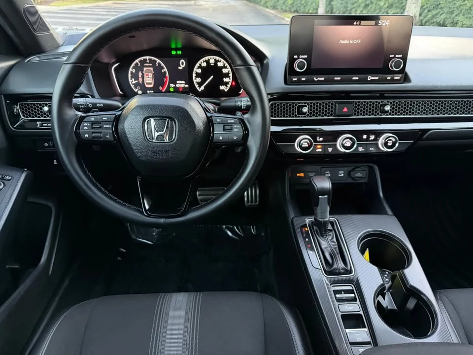 2025 Honda Civic 11th Gen - Image 3 of 20