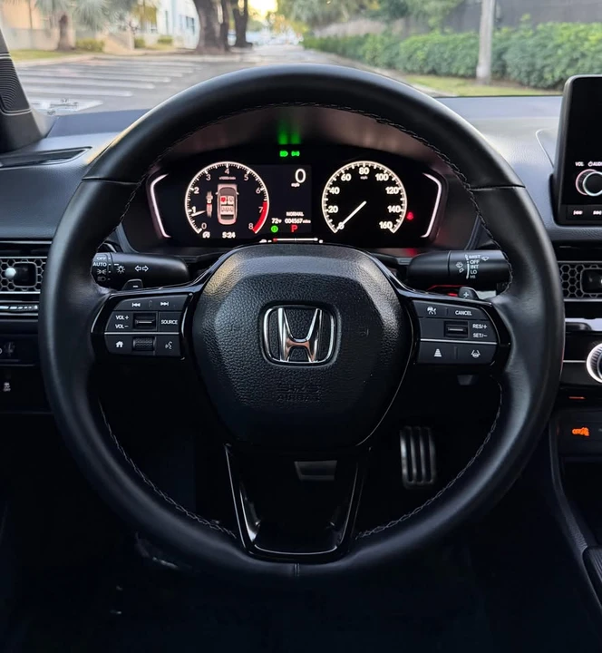 2025 Honda Civic 11th Gen - Image 4 of 20