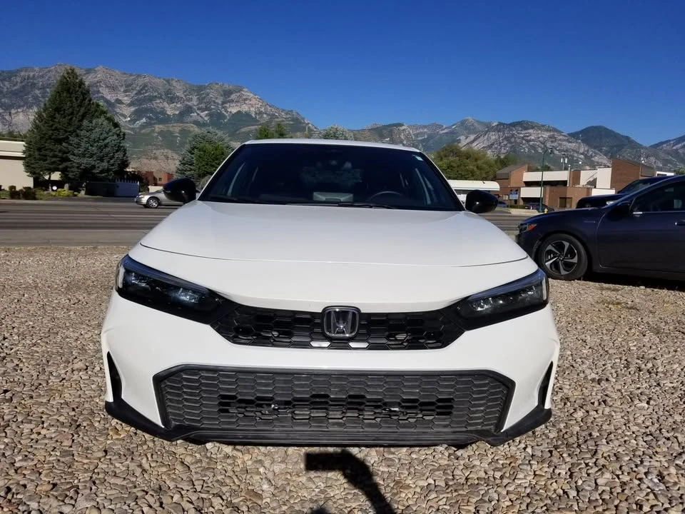 2025 Honda Civic 11th Gen - Image 9 of 20