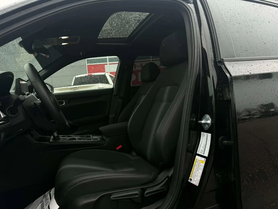 2025 Honda Civic 11th Gen - Image 12 of 17
