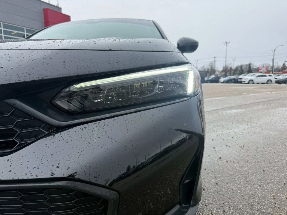 2025 Honda Civic 11th Gen - Image 10 of 17