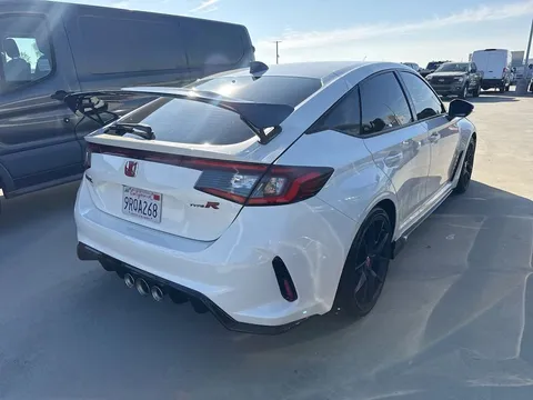 2025 Honda FL5 Civic Type R - Image 3 of 6