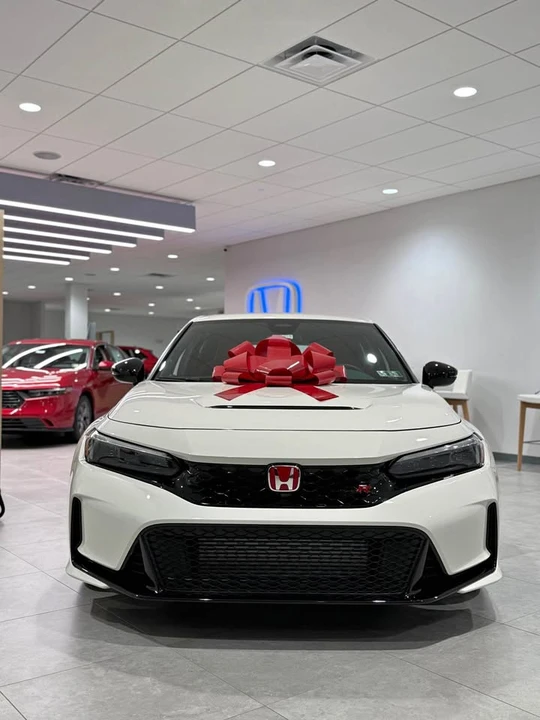 2025 Honda FL5 Civic Type R - Image 1 of 6