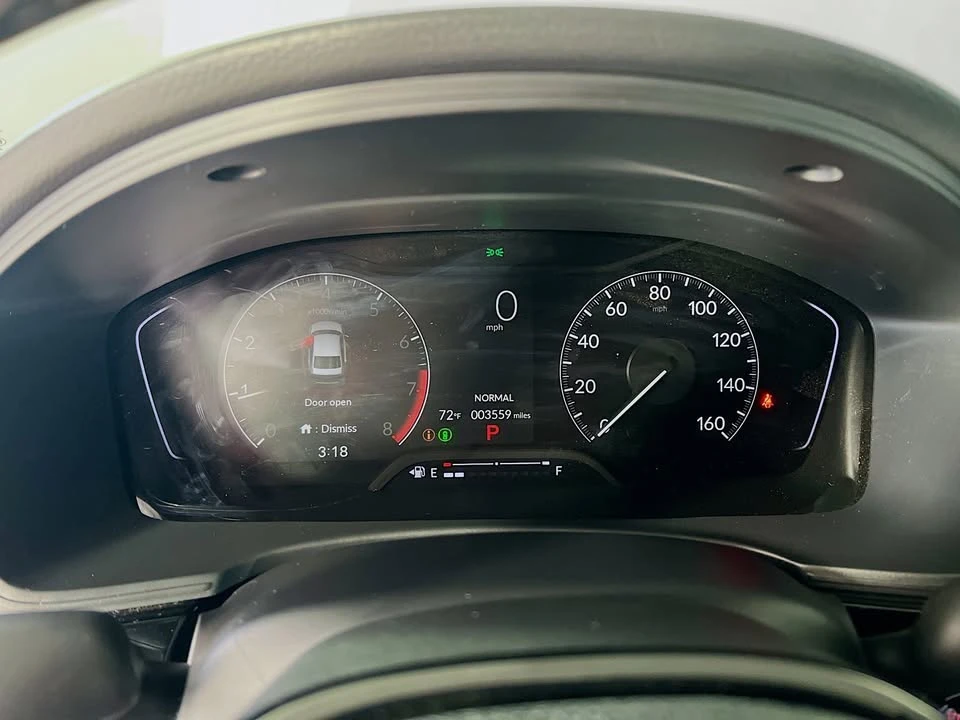 2025 Honda Civic 11th Gen - Image 12 of 16