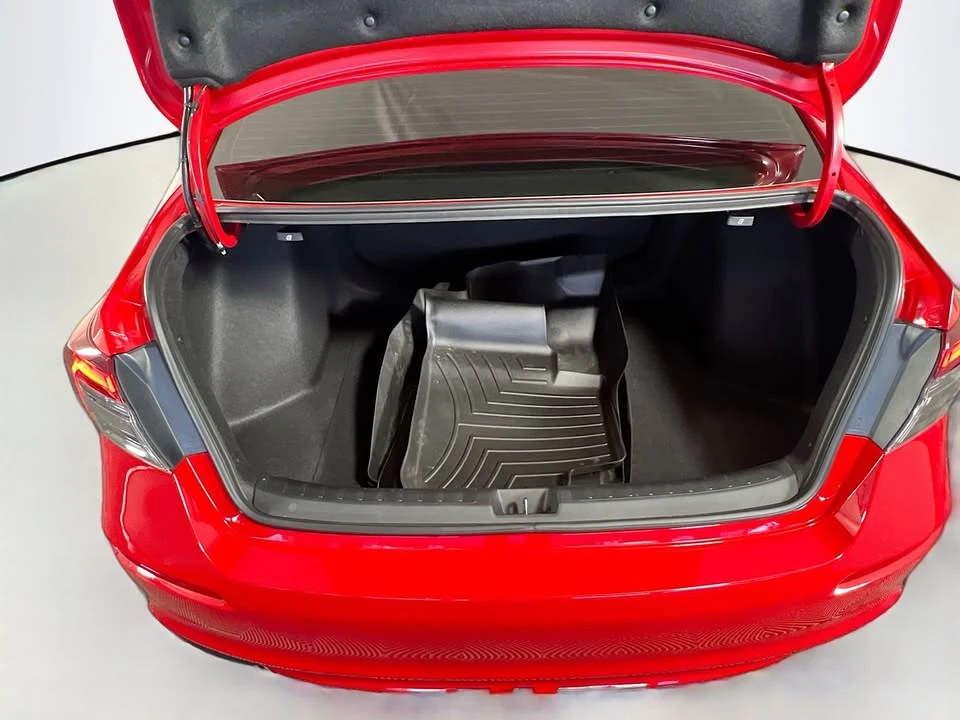 2025 Honda Civic 11th Gen - Image 5 of 16