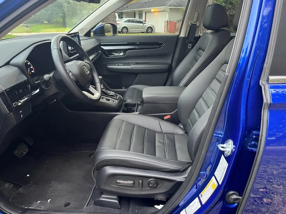 2025 Honda CR-V 6th Gen - Image 9 of 18