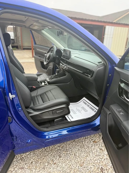 2025 Honda CR-V 6th Gen - Image 11 of 14