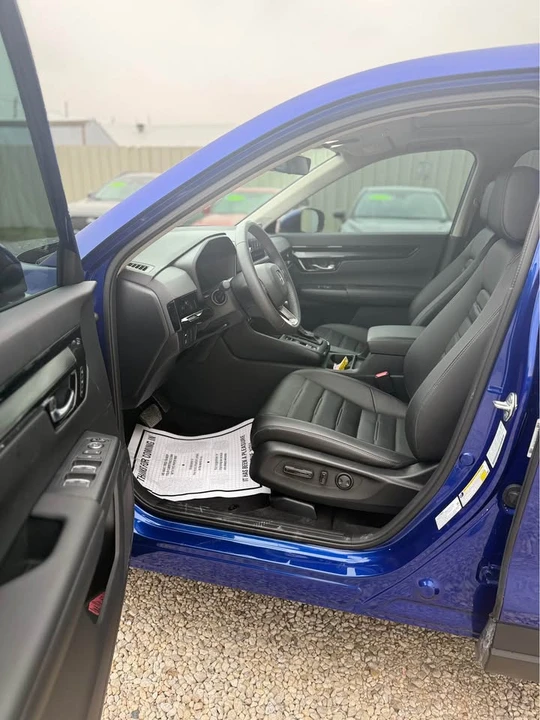 2025 Honda CR-V 6th Gen - Image 9 of 14