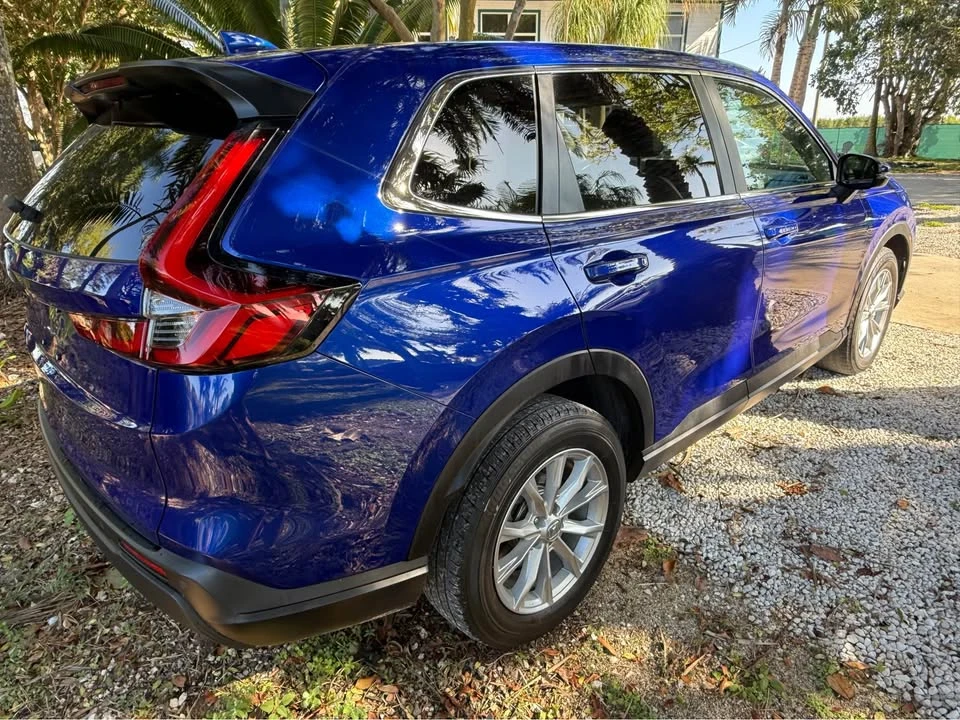 2025 Honda CR-V 6th Gen - Image 4 of 9