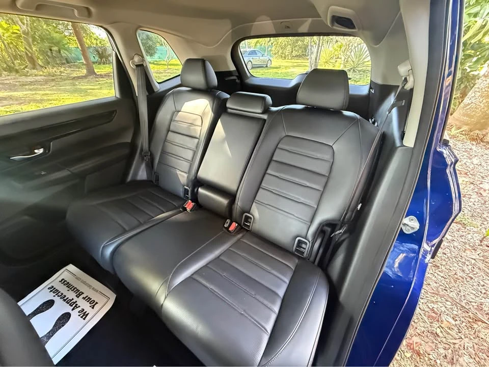 2025 Honda CR-V 6th Gen - Image 8 of 9